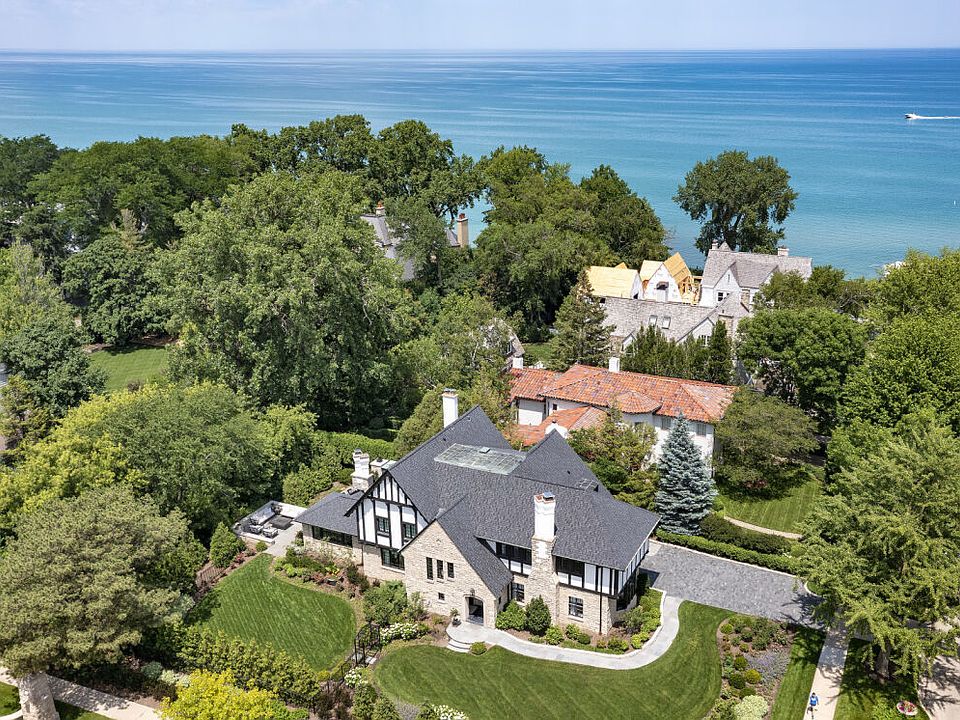 1st image of 405 Sheridan Rd