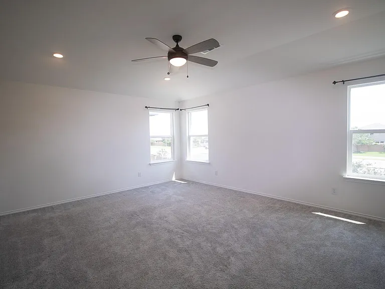2105 Ebony Dove St — Photo 15