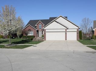 50569 Plaza Dr, Macomb, MI 48042
