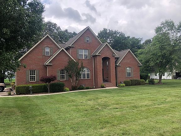 4th image of 57 Kaitlyn Ln N