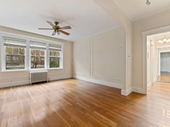 401 Washington St APT 1, Brookline, MA 02446