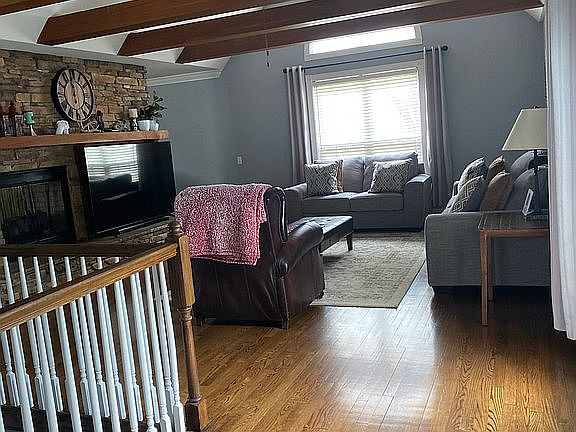 4th image of 12201 Macon Way