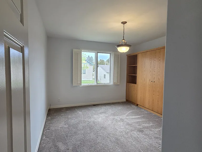 521 Burnham Pl — Photo 18