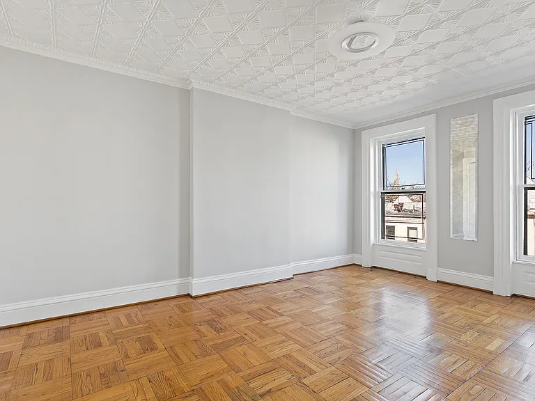 555 3rd St #2 — Photo 14