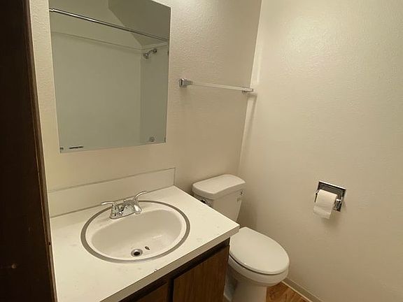 2nd image of 1079 108th Ave NE APT 6
