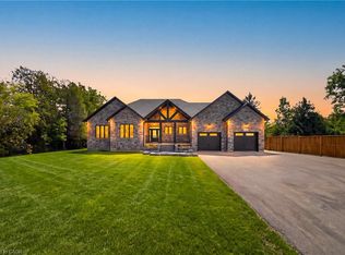 75 Robinson Rd, Cambridge, ON N1R 5S7