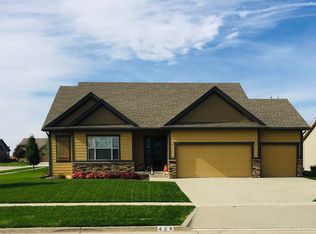 429 S Huston Dr, West Des Moines, IA 50266