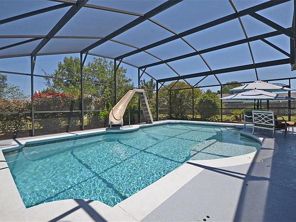 3rd image of 2618 Orchid Ln