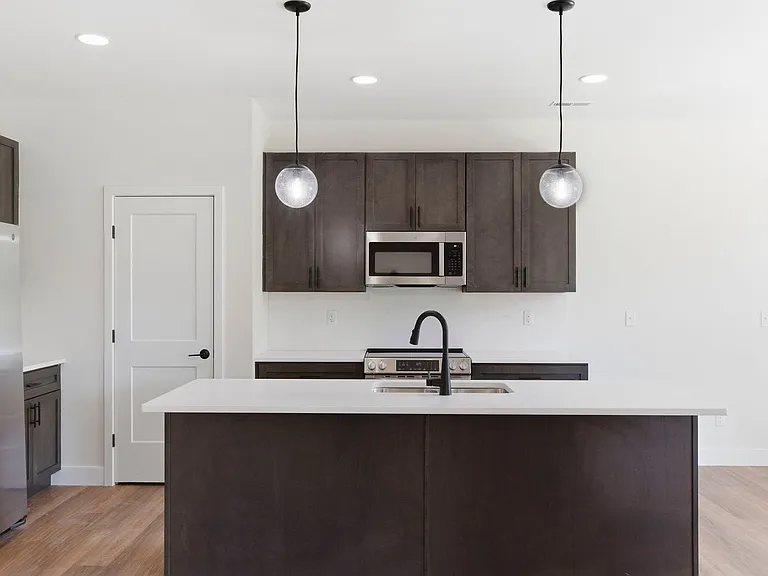4423 S Reed Ave — Photo 36