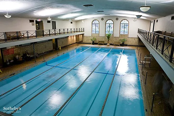 Sold by Sotheby's International Realty | media 10