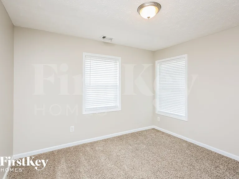 235 Lazy Willow Ln — Photo 13