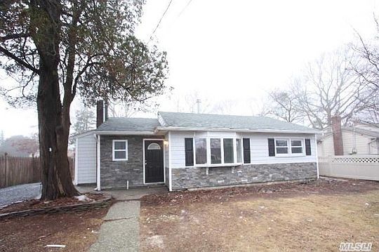 2nd image of 76 Washington Ave