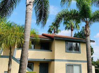 415 N Emerald Dr APT 16, Vista, CA 92083
