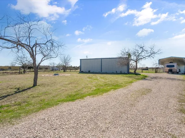 155 SE County Road 3144, Corsicana, TX 75109