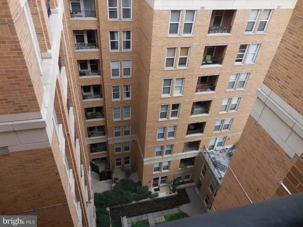 915 E St NW, Washington, DC 20004
