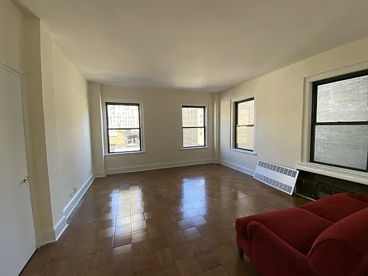 Rented by FirstService Realty (legacy) | media 50