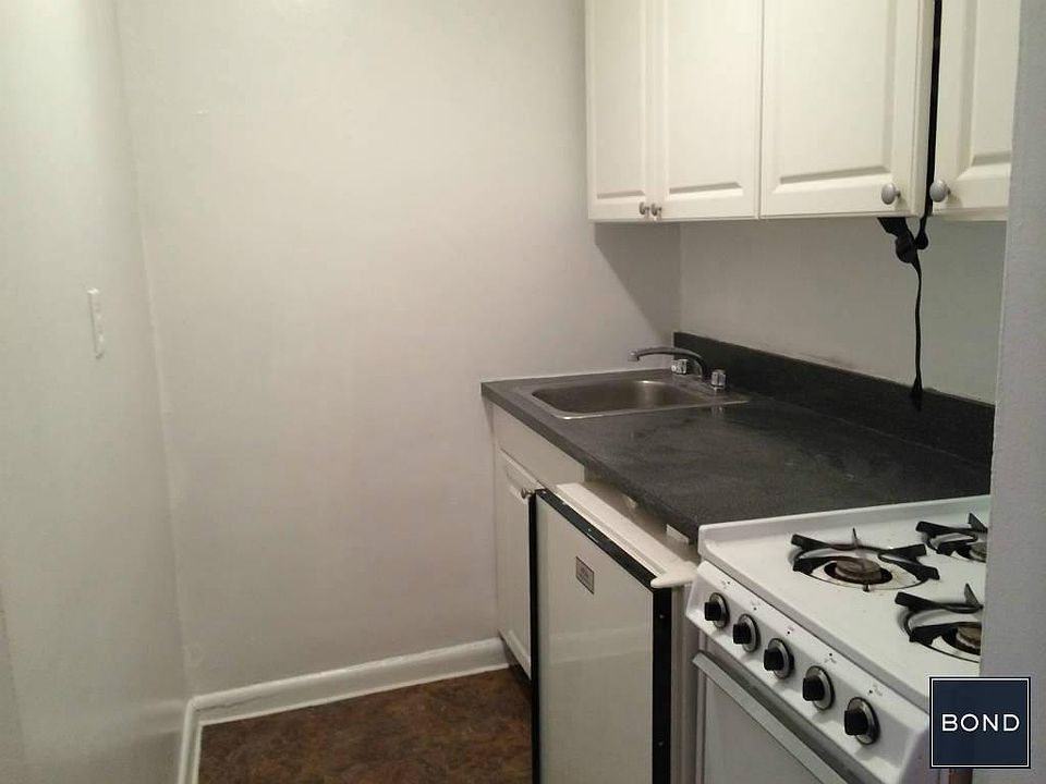 2nd image of 219 E 88th St APT 5D