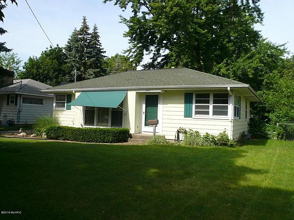 3rd image of 3049 Clyde Park Ave SW