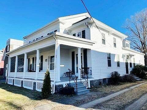 2nd image of 338-340 Main St