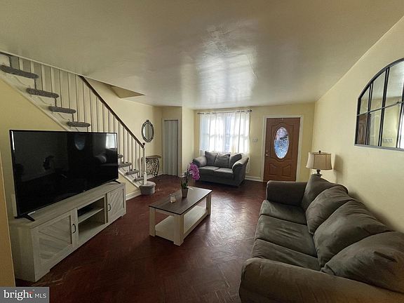 5th image of 333 Stevens St