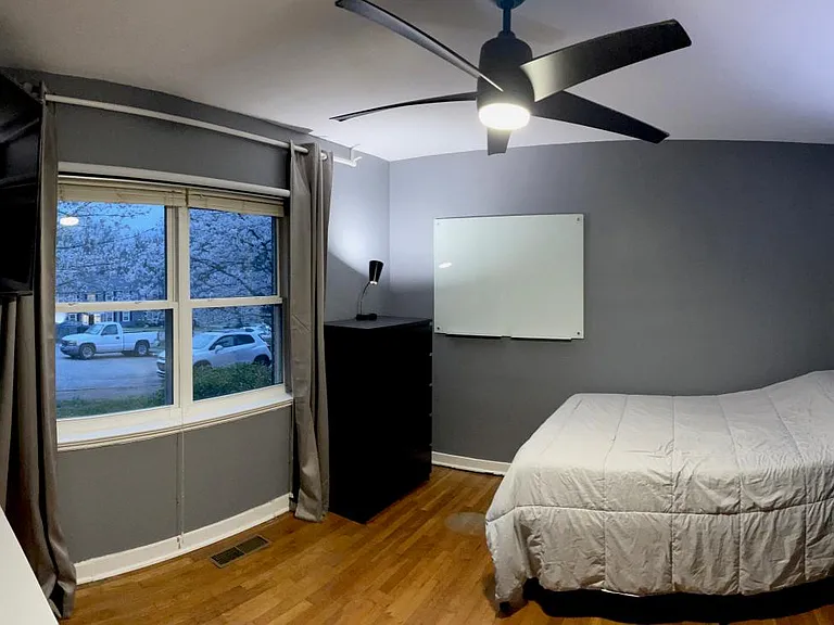 2525 A Miller Park Cir #A — Photo 2