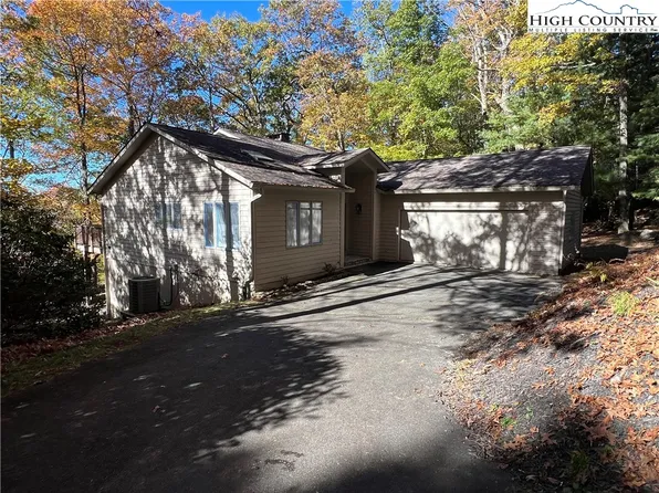 178 Sorrento Park Drive, Blowing Rock, NC 28605