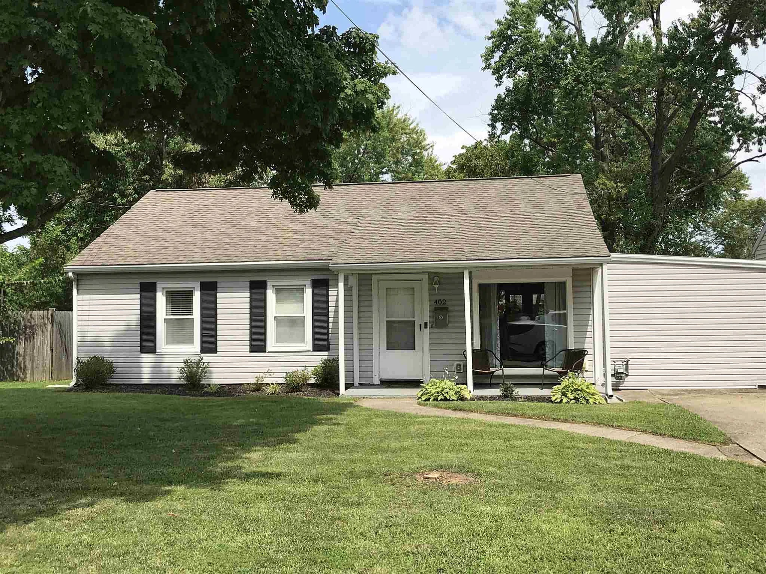 402 Elken Pl photo 1