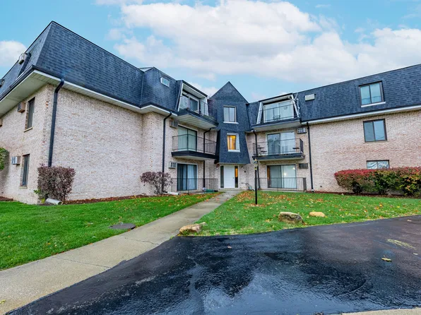 7000 Mather Ave APT 304, Chicago Ridge, IL 60415
