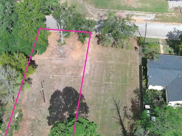 603 Travis St, Jacksonville, TX 75766