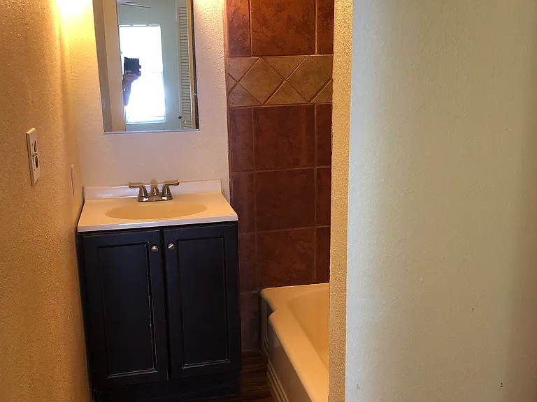 3313 Pecan Springs Rd #A — Photo 15
