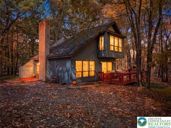 69 Guest Cir, Albrightsville, PA 18210