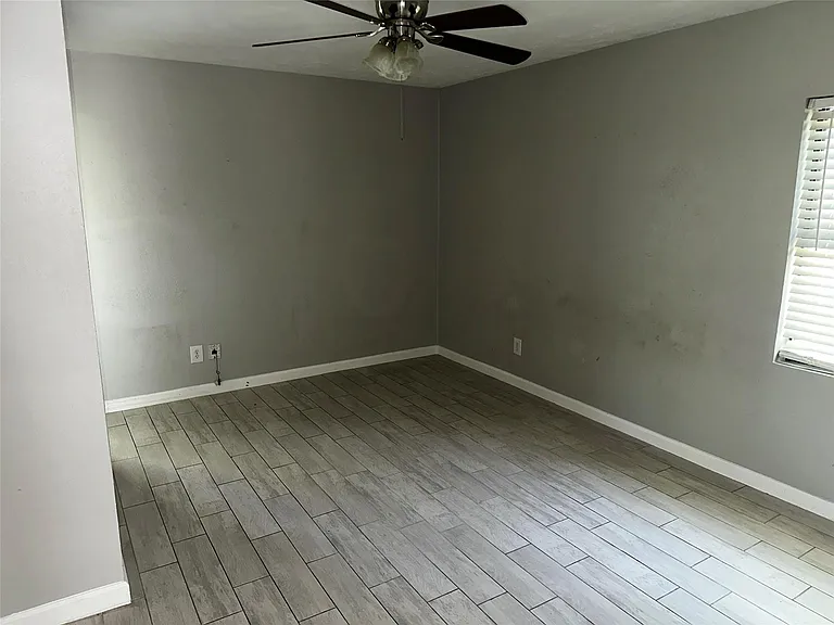 635 Jeff Davis Dr — Photo 9
