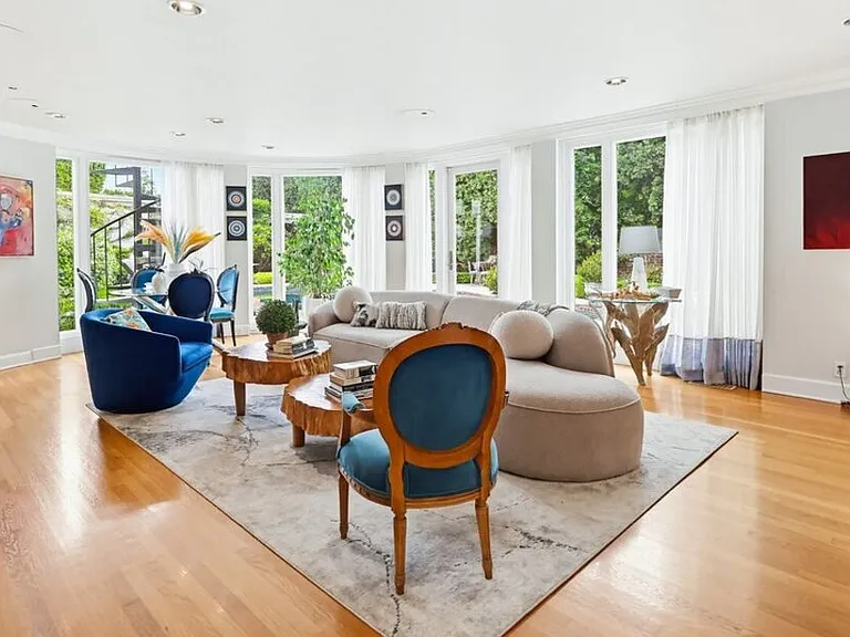 516 S Rimpau Blvd — Photo 21