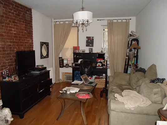 Rented by Sky Management | media 18