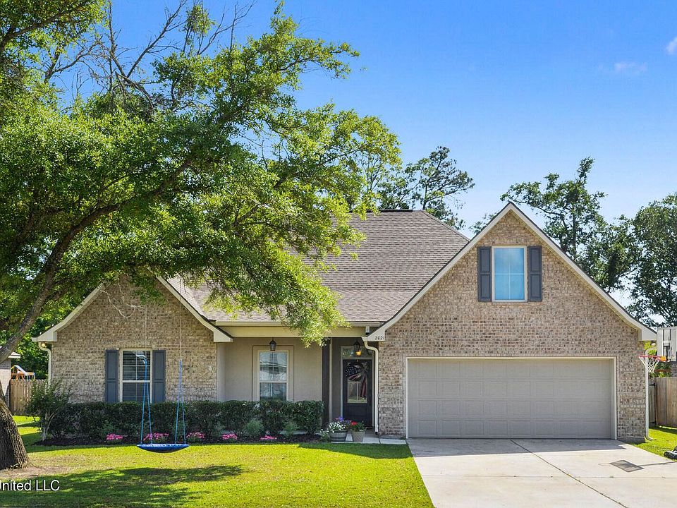1st image of 2021 Pelican Cir
