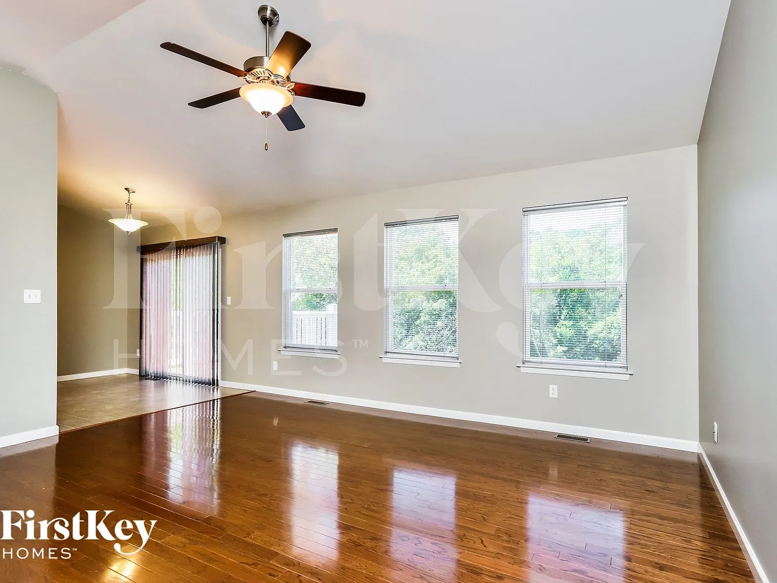 4 bed, 3.0 bath, 1885 sqft, $2,860 — Photo 3