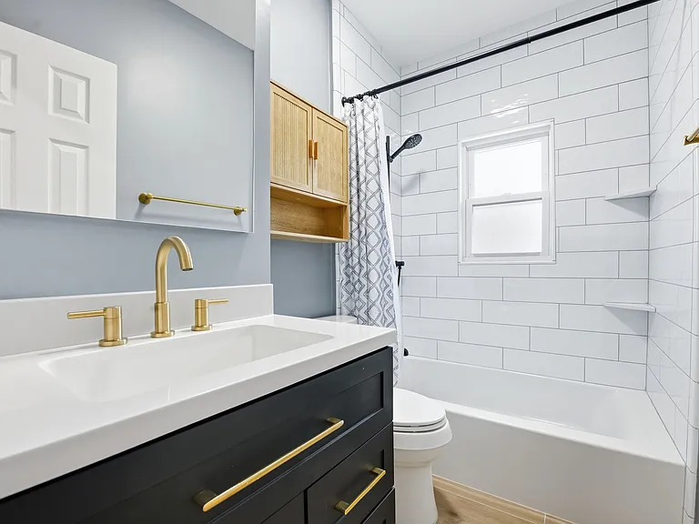 16 Munn St #2 — Photo 13