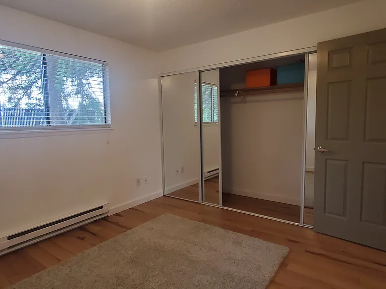 Rainier Terrace — Photo 19
