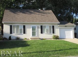 1814 Johnson Dr, Normal, IL 61761