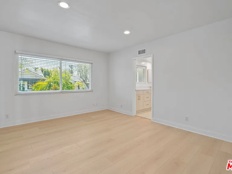 4159 Regal Oak Dr — Photo 30