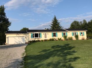 8530 Plank Rd, Montville, OH 44064