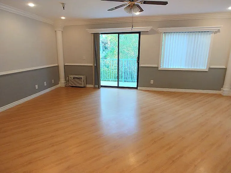 Five Star Suites — Photo 199