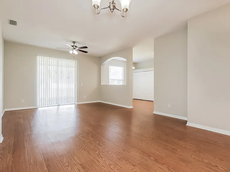 10639 Eveningwood Ct — Photo 4
