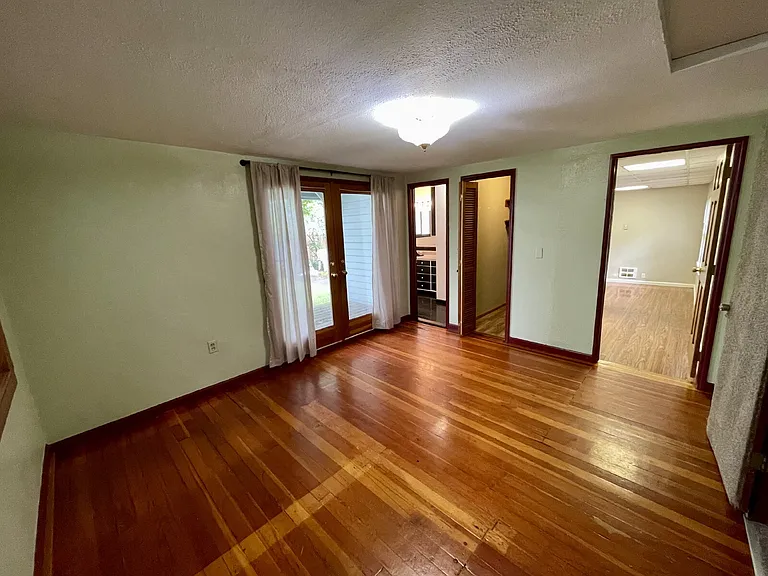 1627 Pearl St #E — Photo 5