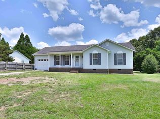 1087 Waters Edge Dr, Florence, AL 35634