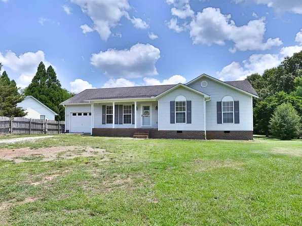 1087 Waters Edge Dr, Florence, AL 35634