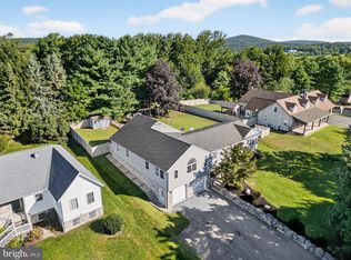 1260 Cider Press Rd, Manheim, PA 17545