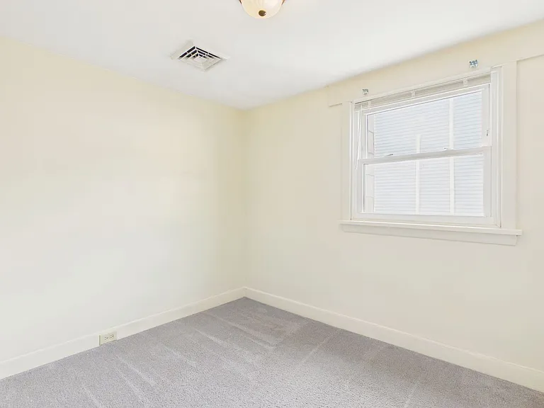 221 N Spring St — Photo 14