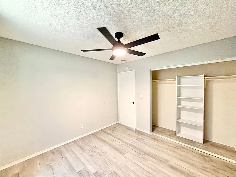23986 Falconer Dr — Photo 10
