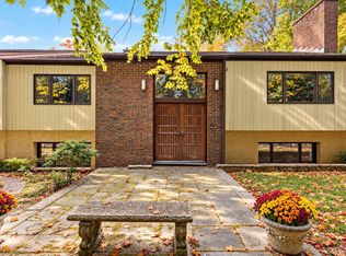 41 Park Lane, West Harrison, NY 10604